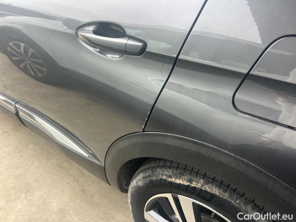  Peugeot  3008 PEUGEOT  Hybrid / 2020 / 5P / todoterreno 225 e-EAT8 Allure #12