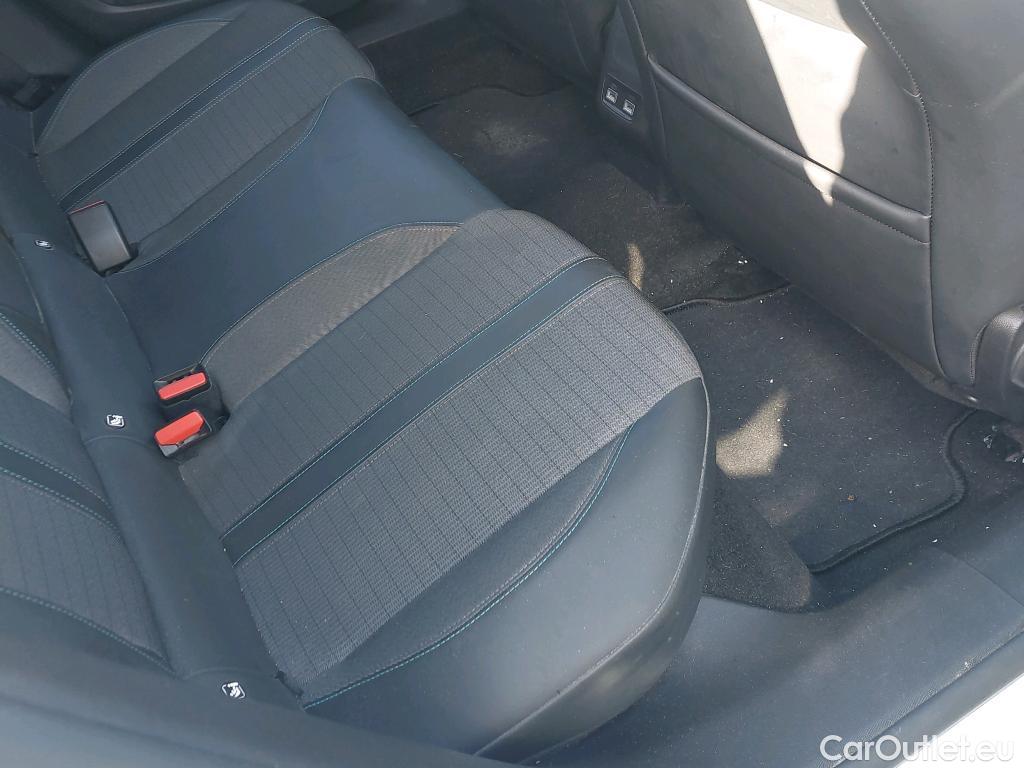  Peugeot  2008 PEUGEOT  / 2019 / 5P / todoterreno Allure BlueHDI 81kW (110CV) #14