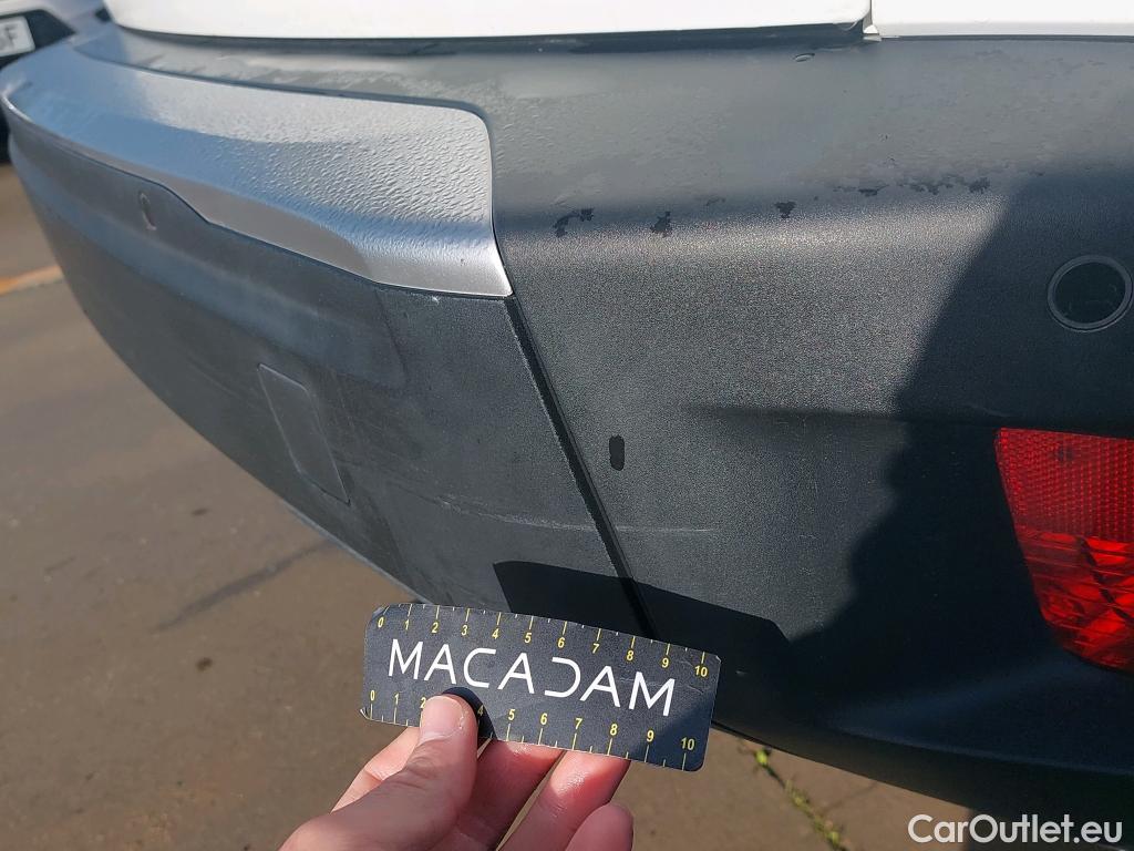  Peugeot  2008 PEUGEOT  / 2019 / 5P / todoterreno Allure BlueHDI 81kW (110CV) #12