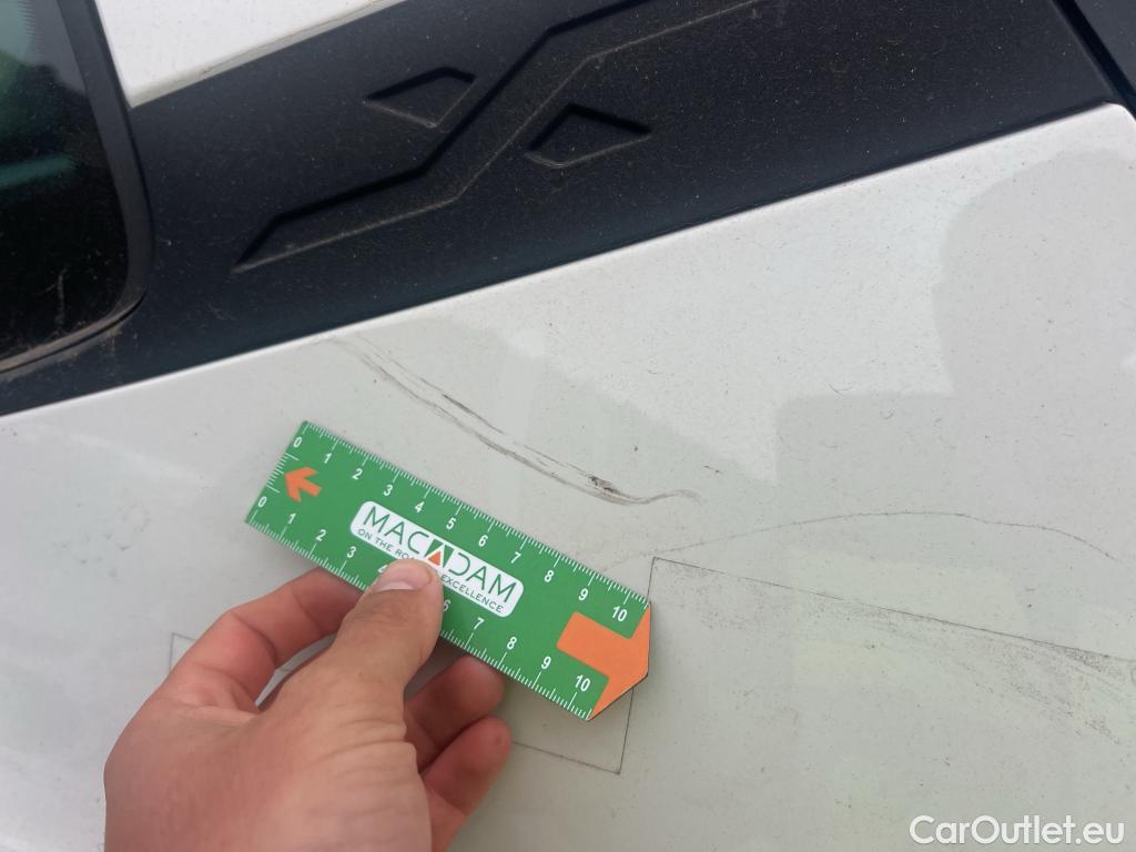  Seat  Arona SEAT  / 2021 / 5P / todoterreno 1.0 TSI 70kW (95CV) Reference XM #18