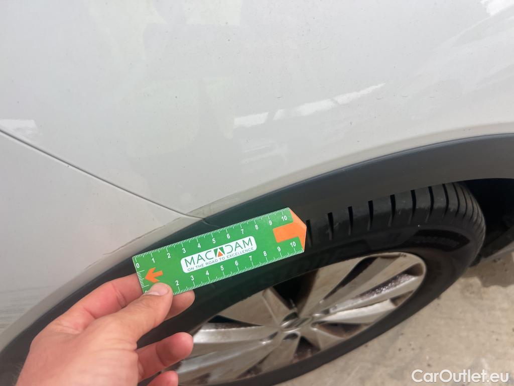  Seat  Arona SEAT  / 2021 / 5P / todoterreno 1.0 TSI 70kW (95CV) Reference XM #28