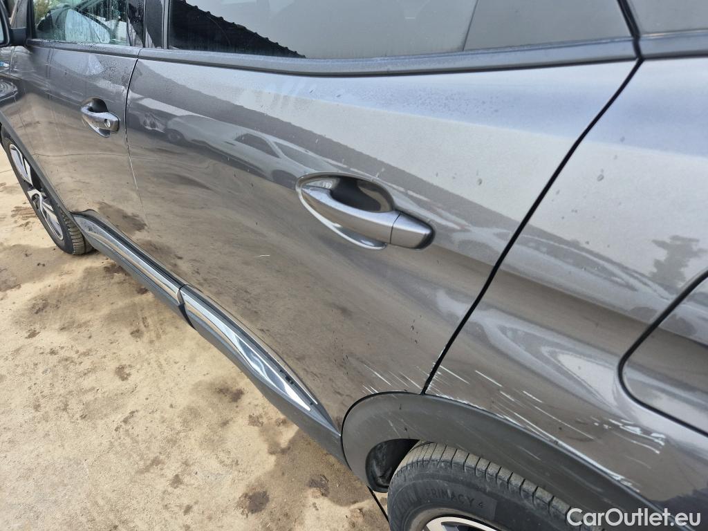  Peugeot  3008 PEUGEOT  Hybrid / 2020 / 5P / todoterreno 225 e-EAT8 Allure (AC2) #20