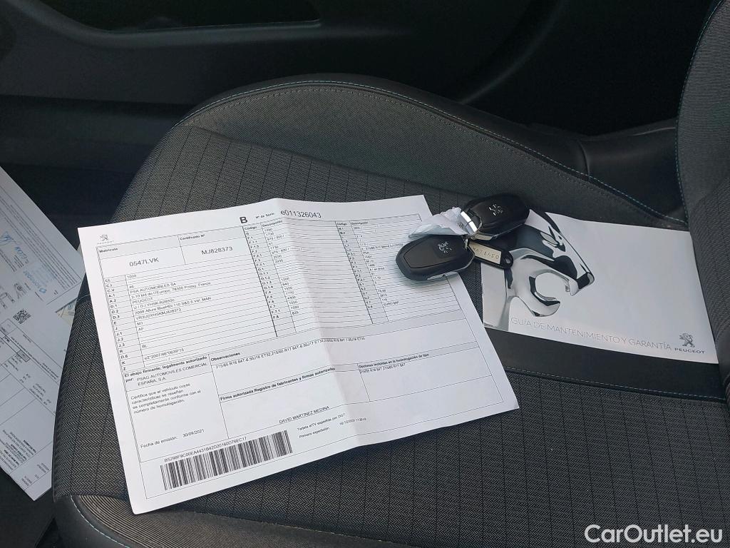  Peugeot  2008 PEUGEOT  / 2019 / 5P / todoterreno Allure BlueHDI 81kW (110CV) #7
