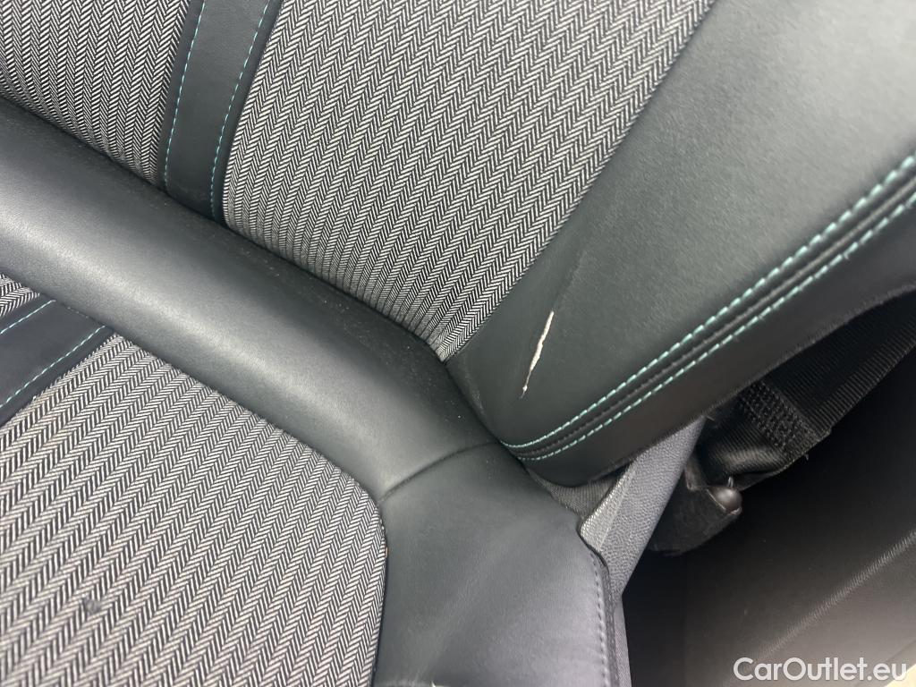  Peugeot  3008 PEUGEOT  Hybrid / 2020 / 5P / todoterreno 225 e-EAT8 Allure #10