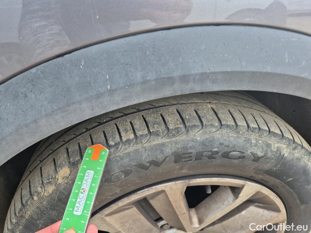  Renault  Captur RENAULT  / 2019 / 5P / todoterreno Intens TCe 90 #9