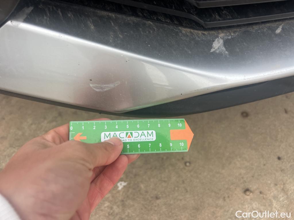  Peugeot  3008 PEUGEOT  Hybrid / 2020 / 5P / todoterreno 225 e-EAT8 Allure #17