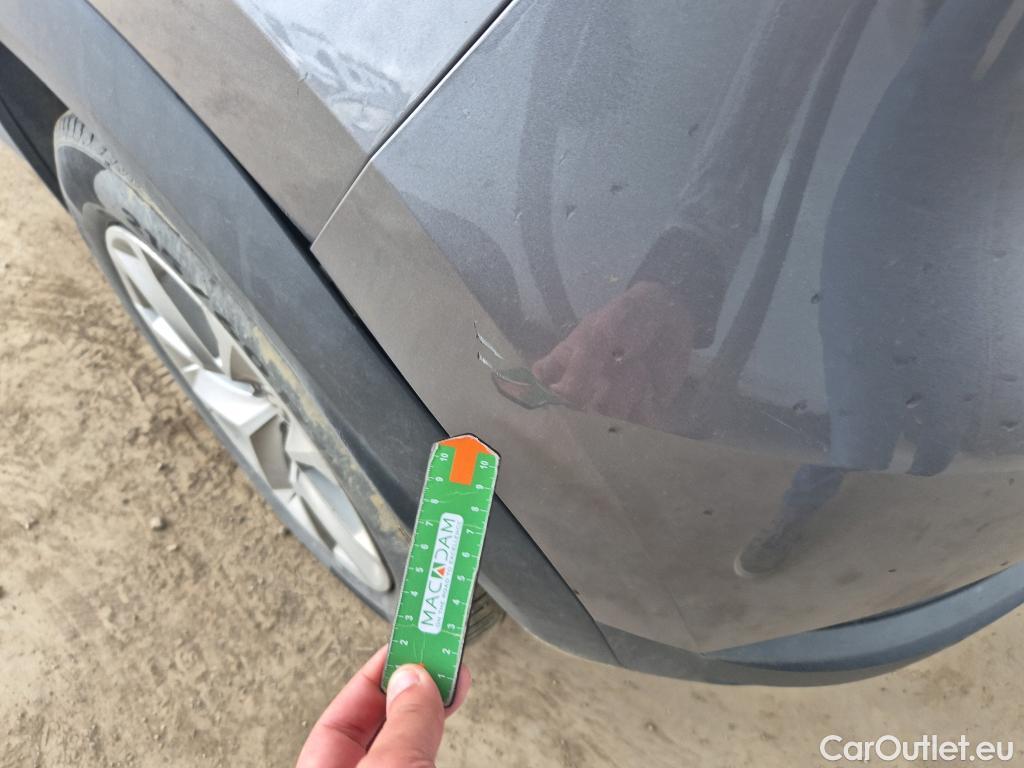  Renault  Captur RENAULT  / 2019 / 5P / todoterreno Intens TCe 90 #18