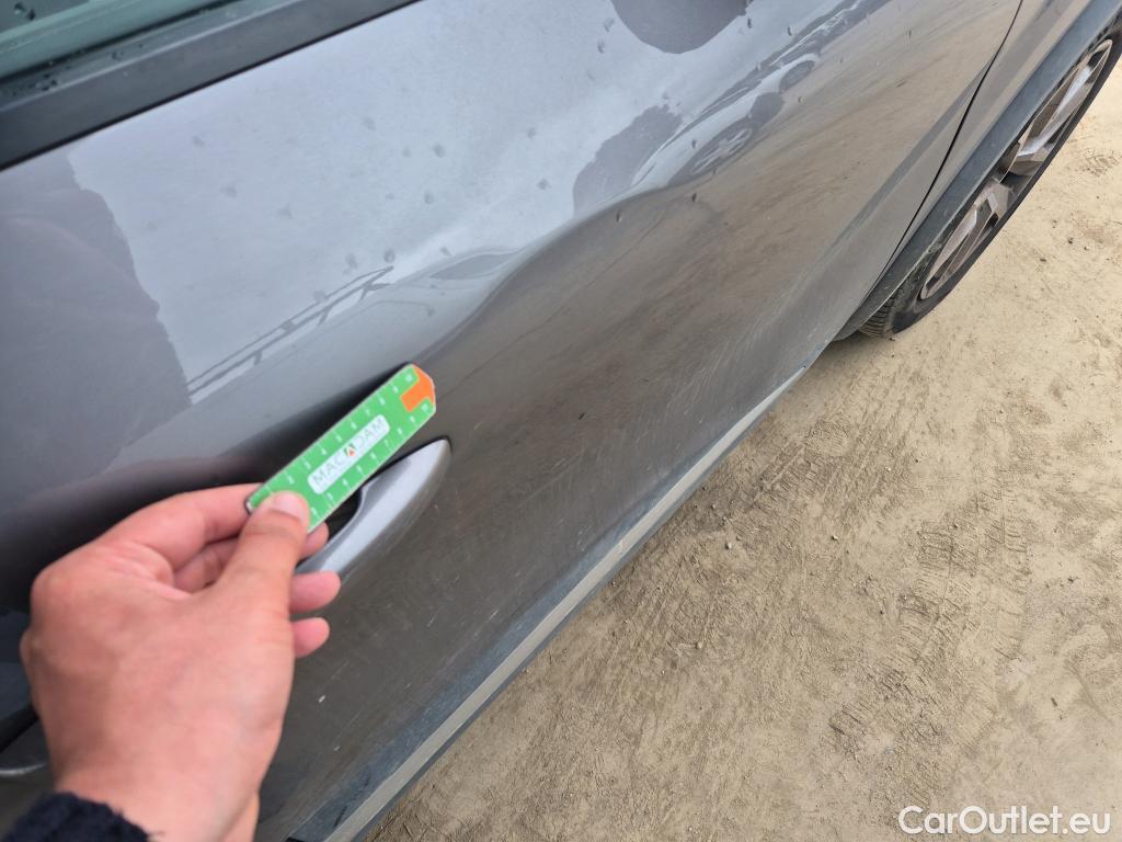  Renault  Captur RENAULT  / 2019 / 5P / todoterreno Intens TCe 90 #2