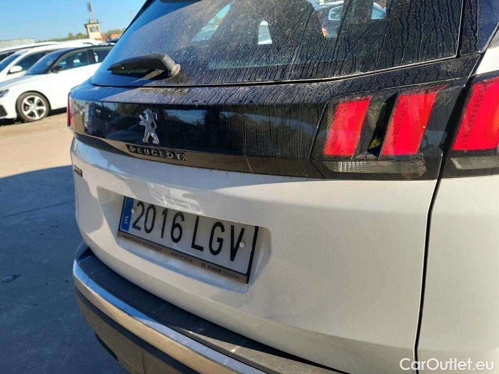  Peugeot  3008 PEUGEOT  / 2016 / 5P / todoterreno 1.5 BlueHDi 96kW (130CV) S&S Active EAT8 #13