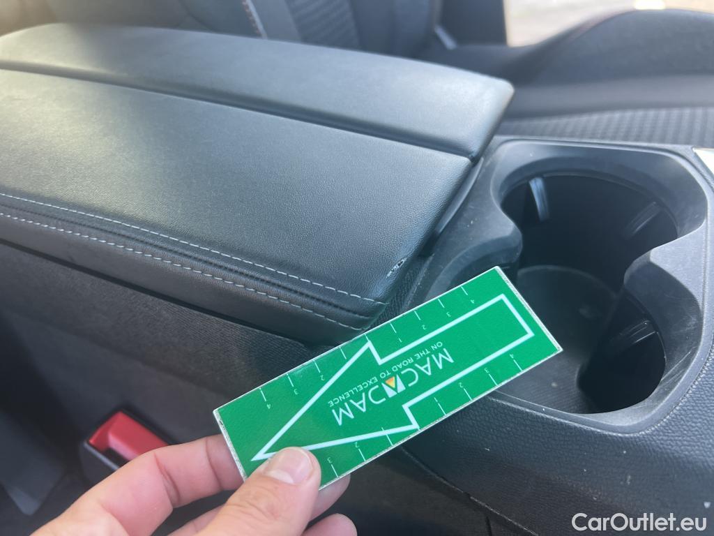  Peugeot  3008 PEUGEOT  / 2020 / 5P / todoterreno 1.2 PureTech 96KW S&S Active Pack EAT8 #8