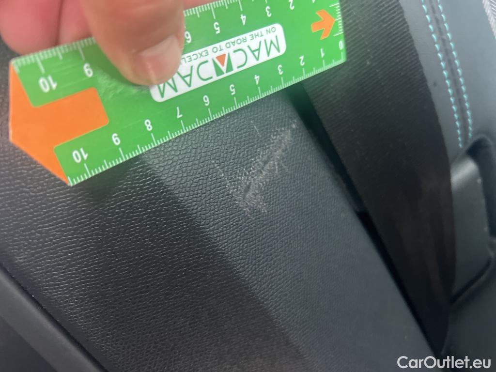  Peugeot  3008 PEUGEOT  Hybrid / 2020 / 5P / todoterreno 225 e-EAT8 Allure #19