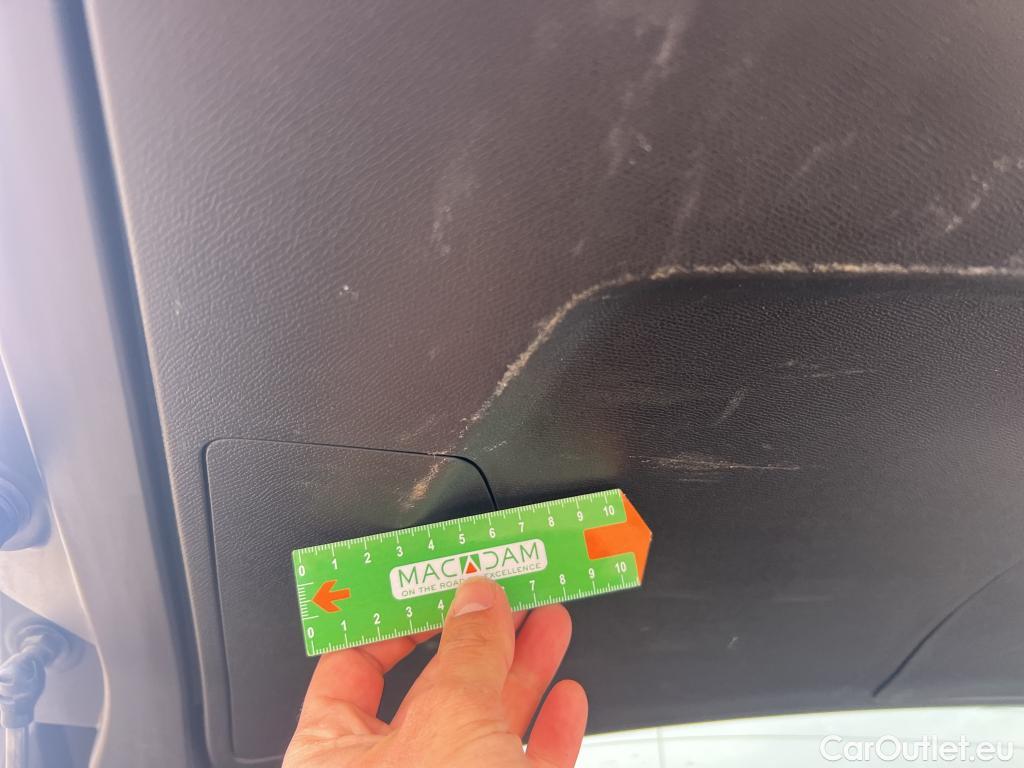  Peugeot  3008 PEUGEOT  Hybrid / 2020 / 5P / todoterreno 225 e-EAT8 Allure (AC2) #7