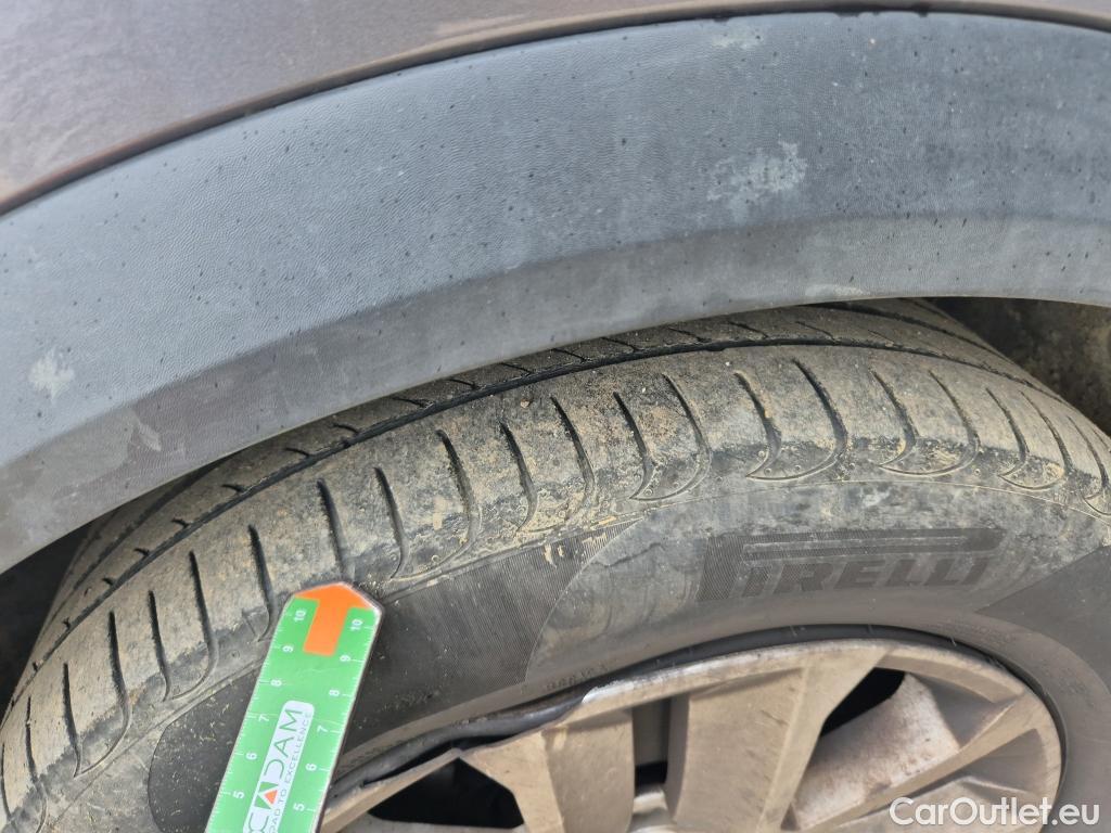  Renault  Captur RENAULT  / 2019 / 5P / todoterreno Intens TCe 90 #7