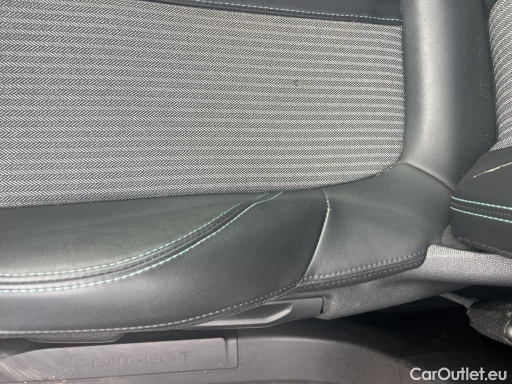  Peugeot  3008 PEUGEOT  Hybrid / 2020 / 5P / todoterreno 225 e-EAT8 Allure #8