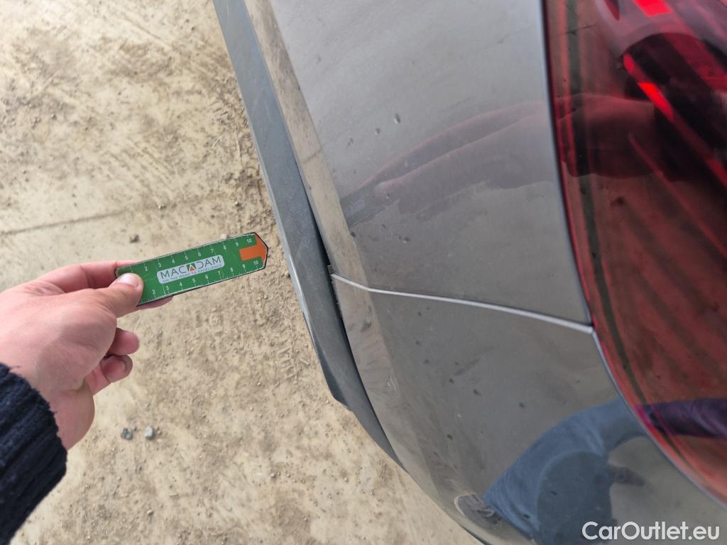  Renault  Captur RENAULT  / 2019 / 5P / todoterreno Intens TCe 90 #26