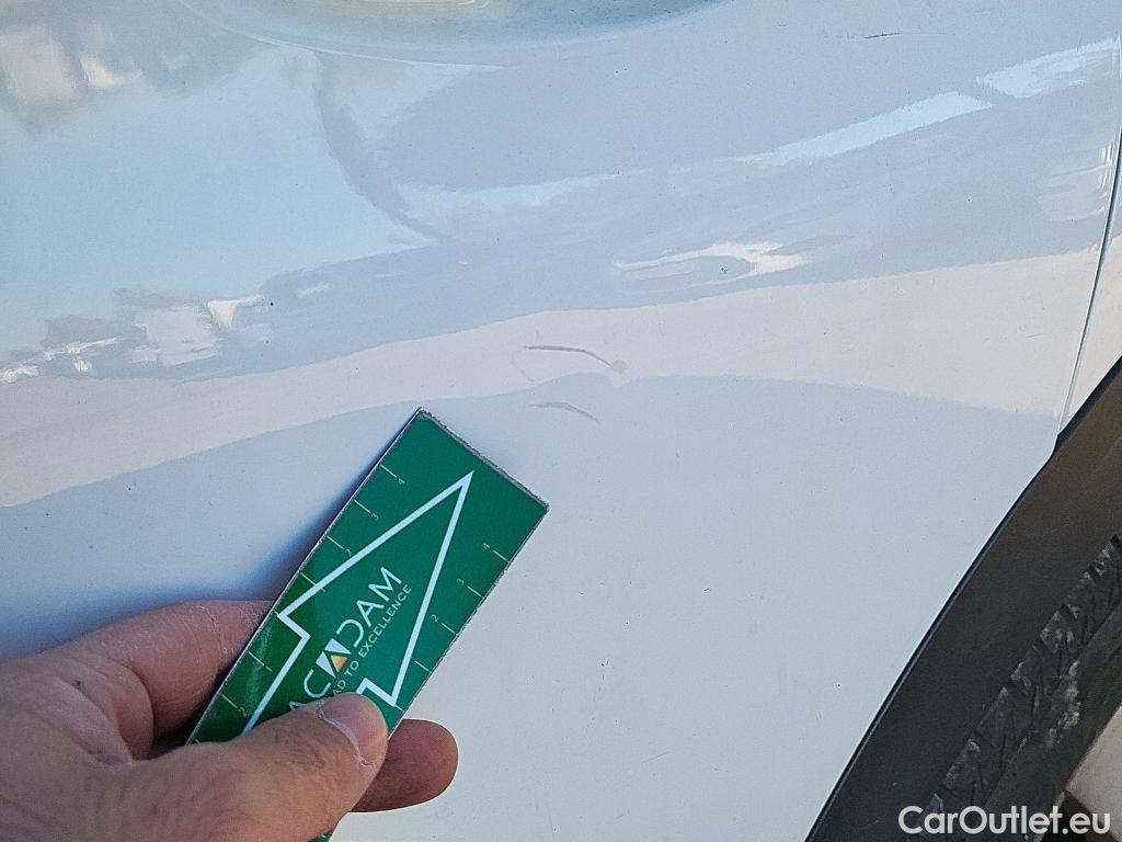  Peugeot  3008 PEUGEOT  / 2016 / 5P / todoterreno 1.5 BlueHDi 96kW (130CV) S&S Active EAT8 #2