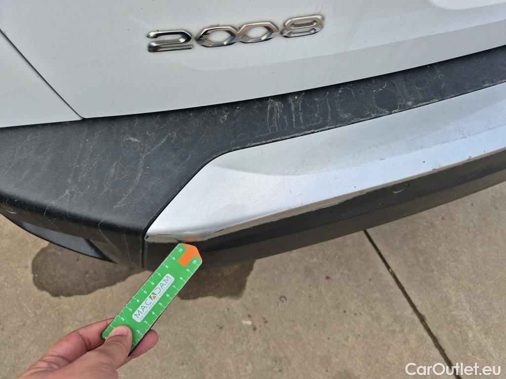  Peugeot  2008 PEUGEOT  / 2019 / 5P / todoterreno Active Pack BlueHDI 81kW (110CV) #35