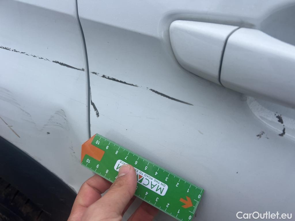  Peugeot  3008 PEUGEOT  / 2016 / 5P / todoterreno 1.5 BlueHDi 96kW (130CV) S&S Allure EAT8 #8