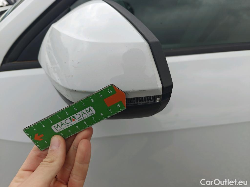  Audi  Q2 AUDI  / 2016 / 5P / todoterreno Design 30 TFSI 85kW (116CV) #13