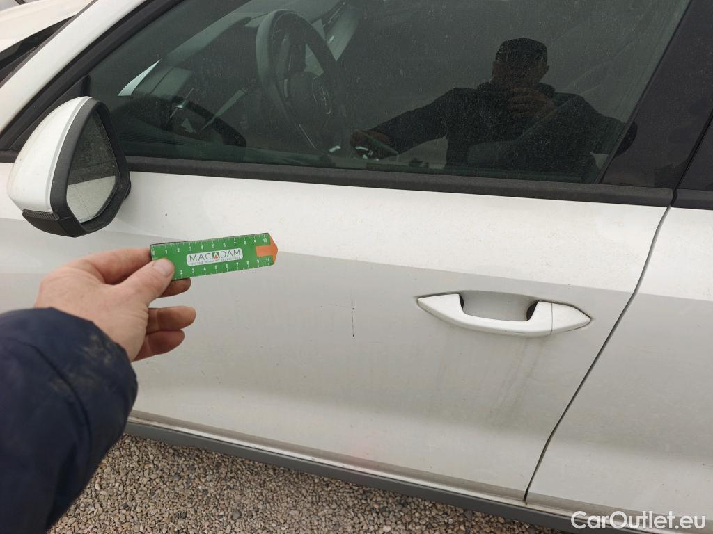  Audi  A3 AUDI  / 2020 / 5P / berlina con portón Sportback Genuine Ed 35 TDI 110kW S tron #5