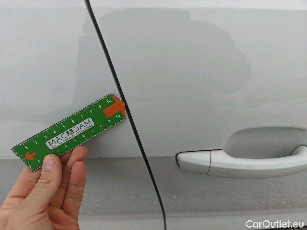  Audi  Q2 AUDI  / 2016 / 5P / todoterreno Design 30 TFSI 85kW (116CV) #23