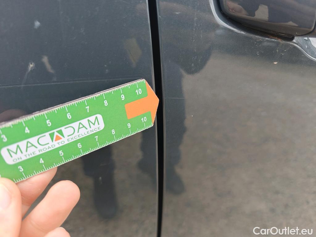  Audi  Q3 AUDI  / 2018 / 5P / todoterreno Advanced 35 TDI 110kW (150CV) #26