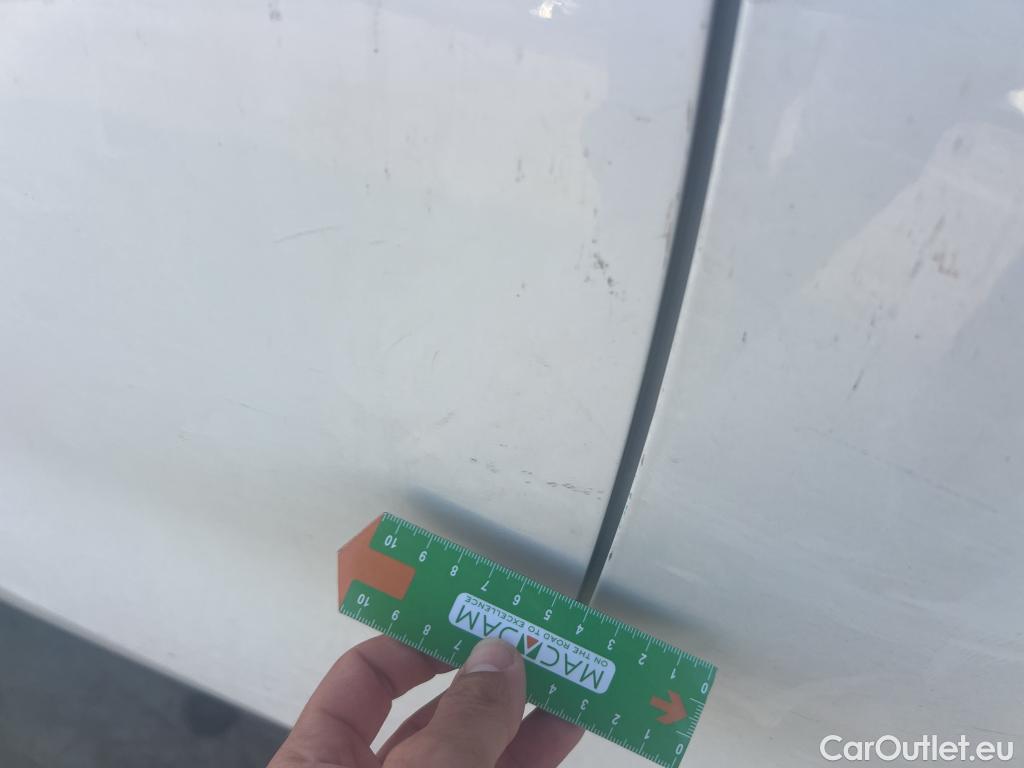  Land Rover  Discovery SEAT Nuevo León / 2020 / 5P / berlina con portón 2.0 TDI 85kW S&S Style Go (AC3) #8