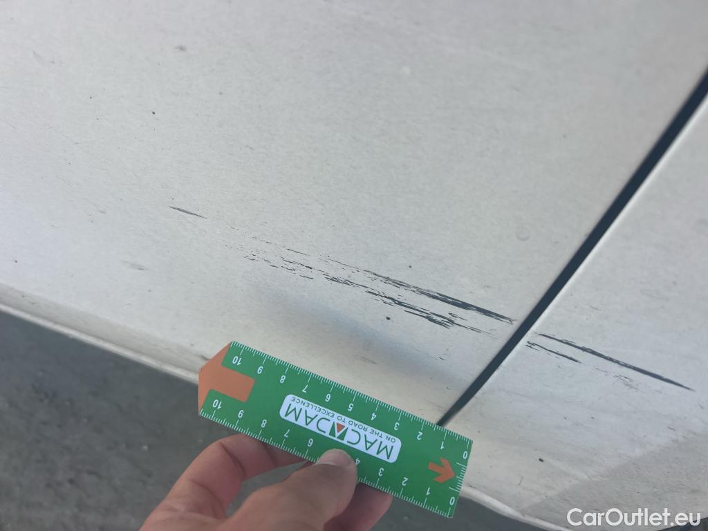  Land Rover  Discovery SEAT Nuevo León / 2020 / 5P / berlina con portón 2.0 TDI 85kW S&S Style Go (AC3) #2