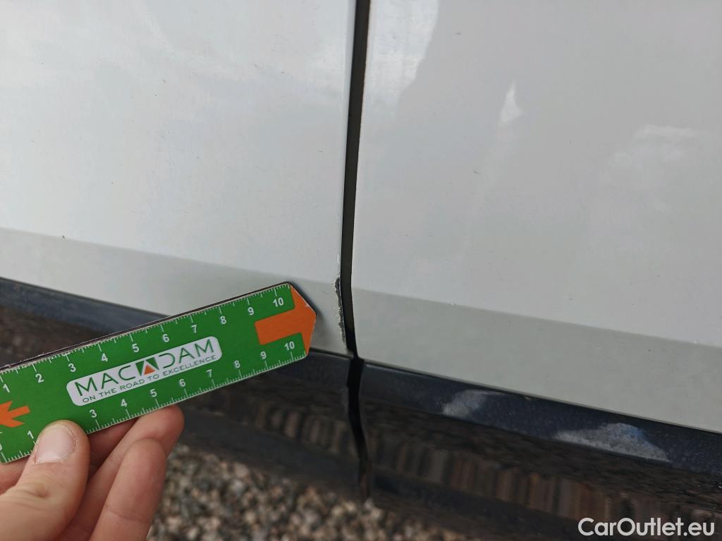  Audi  Q2 AUDI  / 2016 / 5P / todoterreno Design 30 TFSI 85kW (116CV) #3