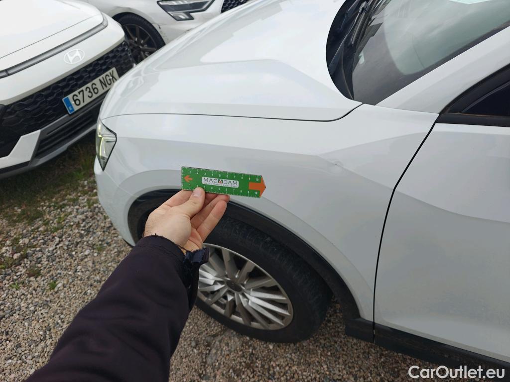  Audi  Q2 AUDI  / 2016 / 5P / todoterreno Design 30 TFSI 85kW (116CV) #3