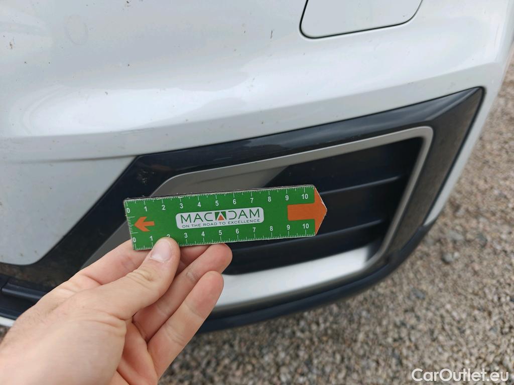  Audi  Q2 AUDI  / 2016 / 5P / todoterreno Design 30 TFSI 85kW (116CV) #8