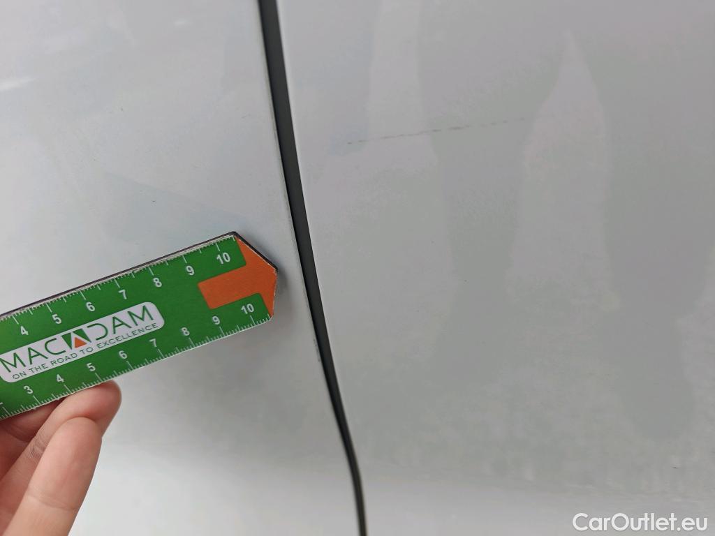  Audi  Q2 AUDI  / 2016 / 5P / todoterreno Design 30 TFSI 85kW (116CV) #17