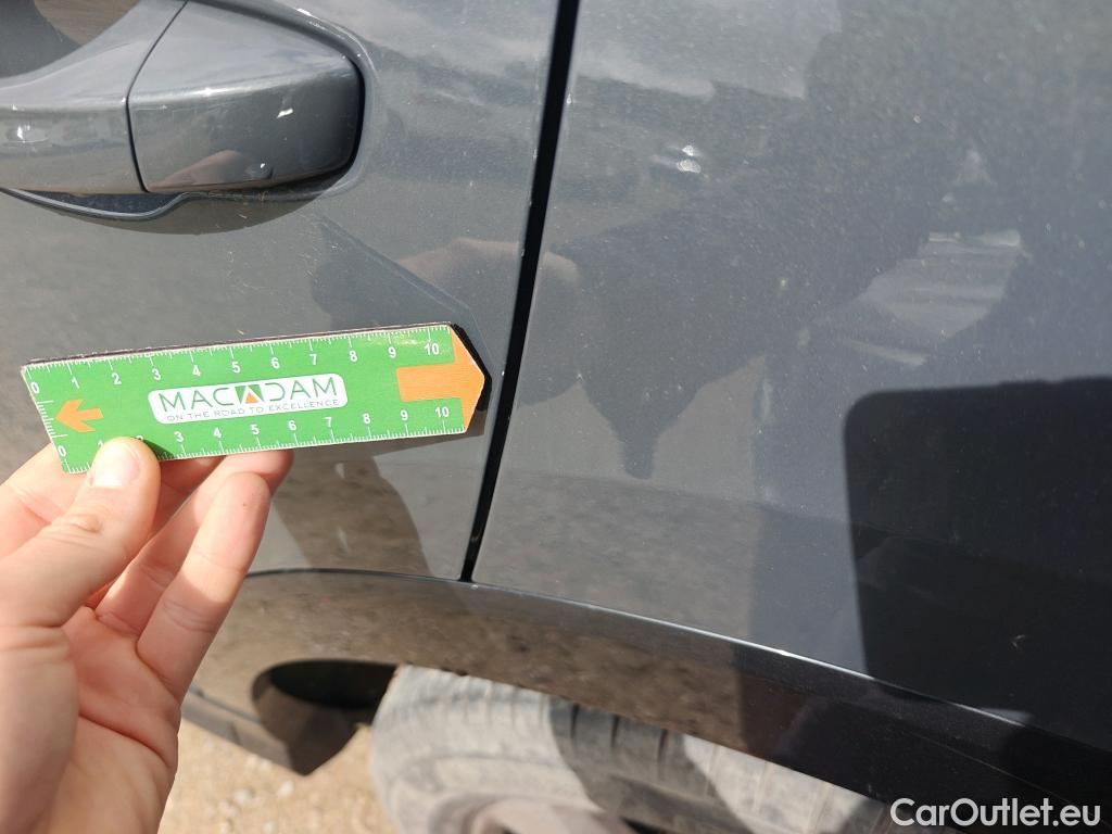  Audi  Q3 AUDI  / 2018 / 5P / todoterreno Advanced 35 TDI 110kW (150CV) #39