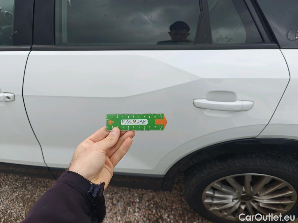  Audi  Q2 AUDI  / 2016 / 5P / todoterreno Design 30 TFSI 85kW (116CV) #18