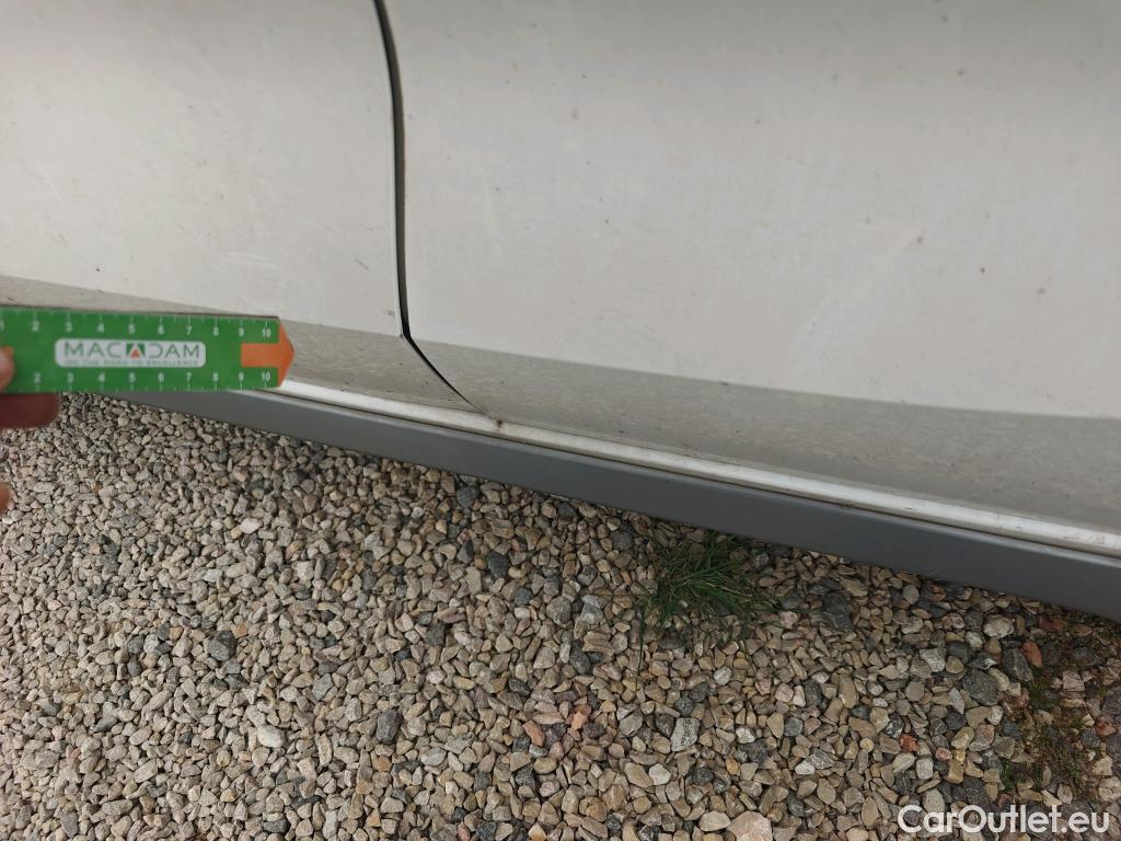  Audi  A3 AUDI  / 2020 / 5P / berlina con portón Sportback Genuine Ed 35 TDI 110kW S tron #7