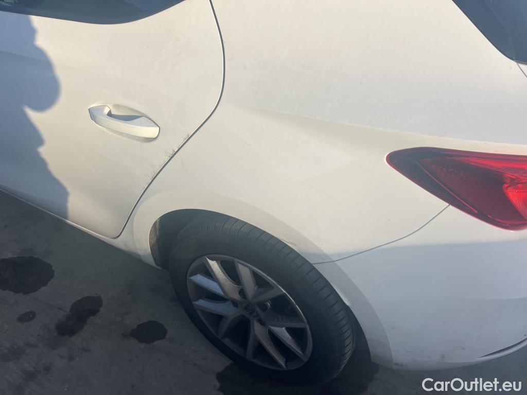  Land Rover  Discovery SEAT Nuevo León / 2020 / 5P / berlina con portón 2.0 TDI 85kW S&S Style Go (AC3) #3