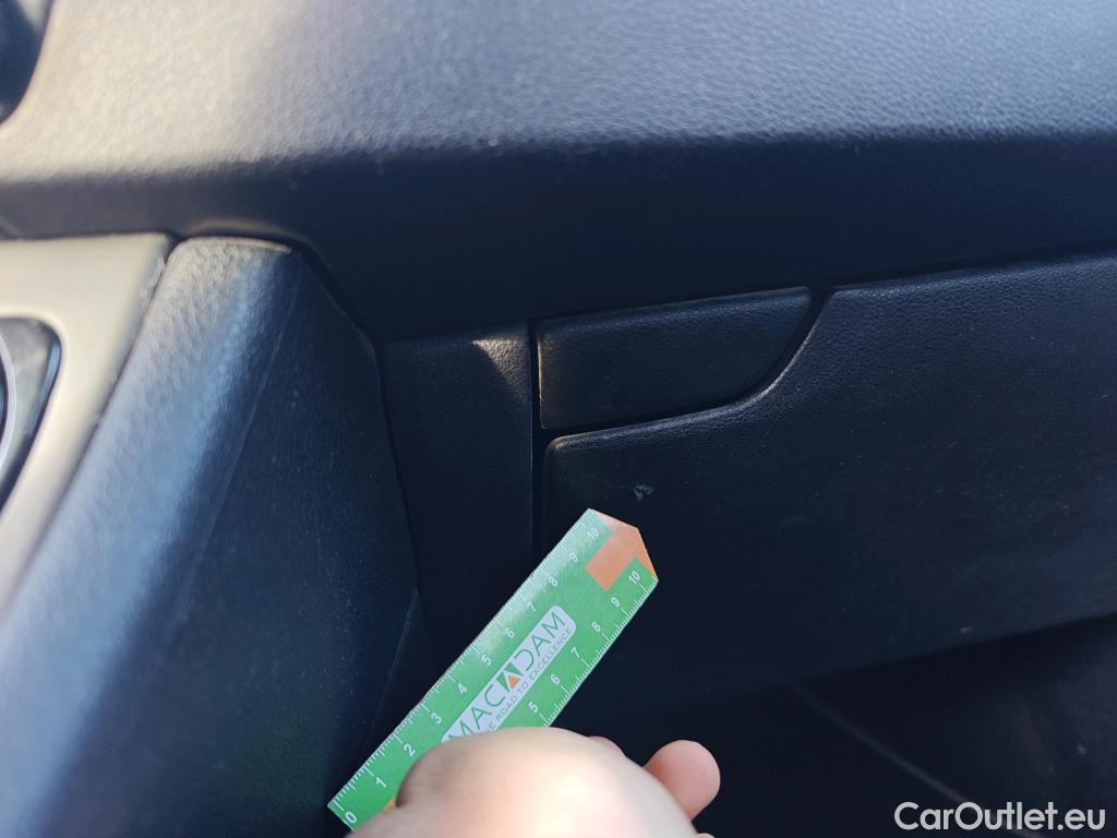  KIA  Niro KIA  / 2019 / 5P / crossover 1.6 GDi HEV 104kW (141CV) Concept #27