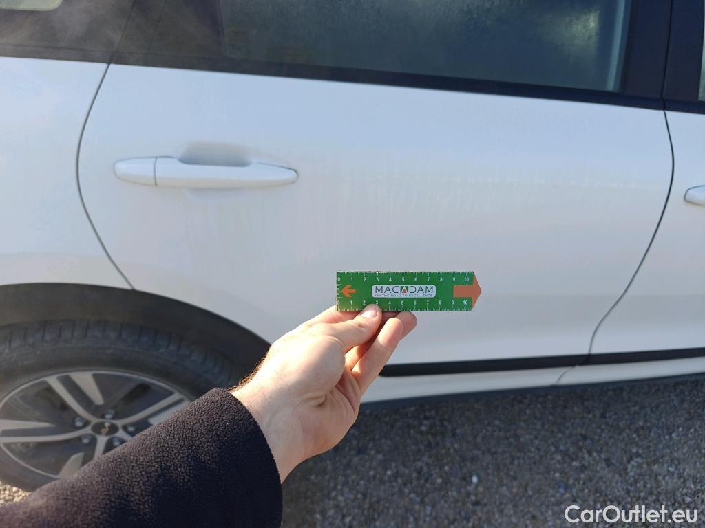  KIA  Niro KIA  / 2019 / 5P / crossover 1.6 GDi HEV 104kW (141CV) Concept #52