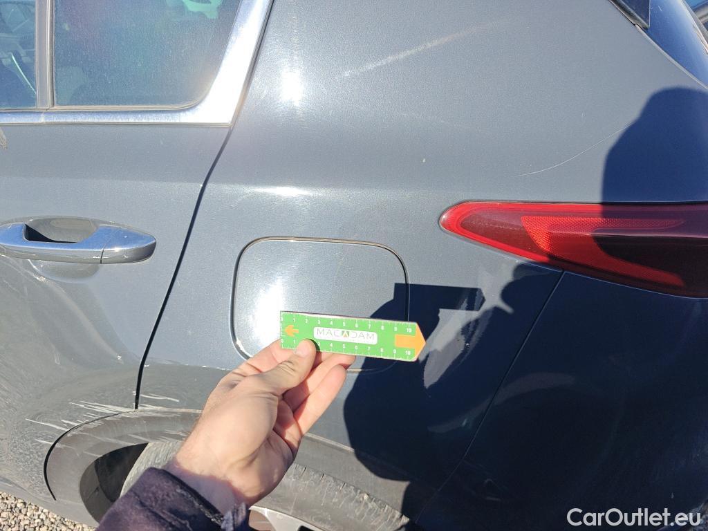  KIA  Sportage KIA  1.6MHEV Drive 100kW(136CV) 4x2(Crist Tintados) #10