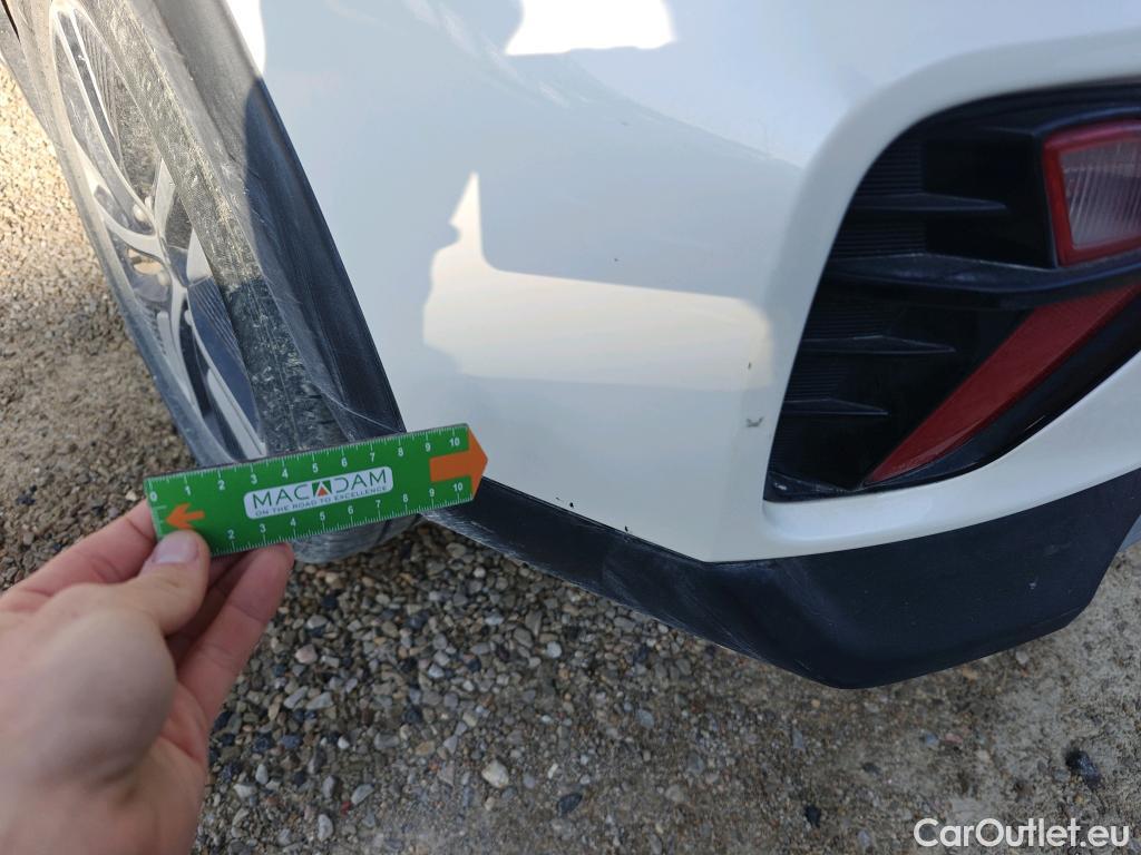  KIA  Niro KIA  / 2019 / 5P / crossover 1.6 GDi HEV 104kW (141CV) Concept #9