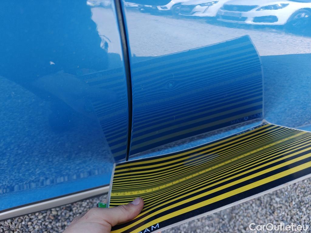  Hyundai  Konna HYUNDAI Kona / 2017 / 5P / todoterreno KONA TGDI 1.0 120CV 4X2 TECNO RED #35