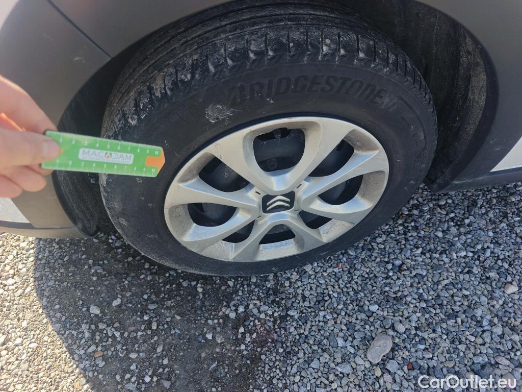  Citroen  C3 CITROEN  / 2020 / 5P / berlina con portón BlueHDi 75KW (100CV) S&S Live Pack #24