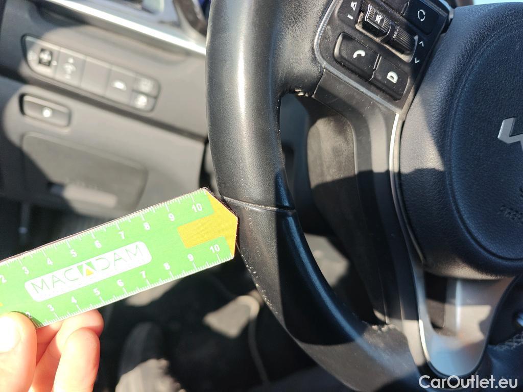  KIA  Niro KIA  / 2019 / 5P / crossover 1.6 GDi HEV 104kW (141CV) Concept #30