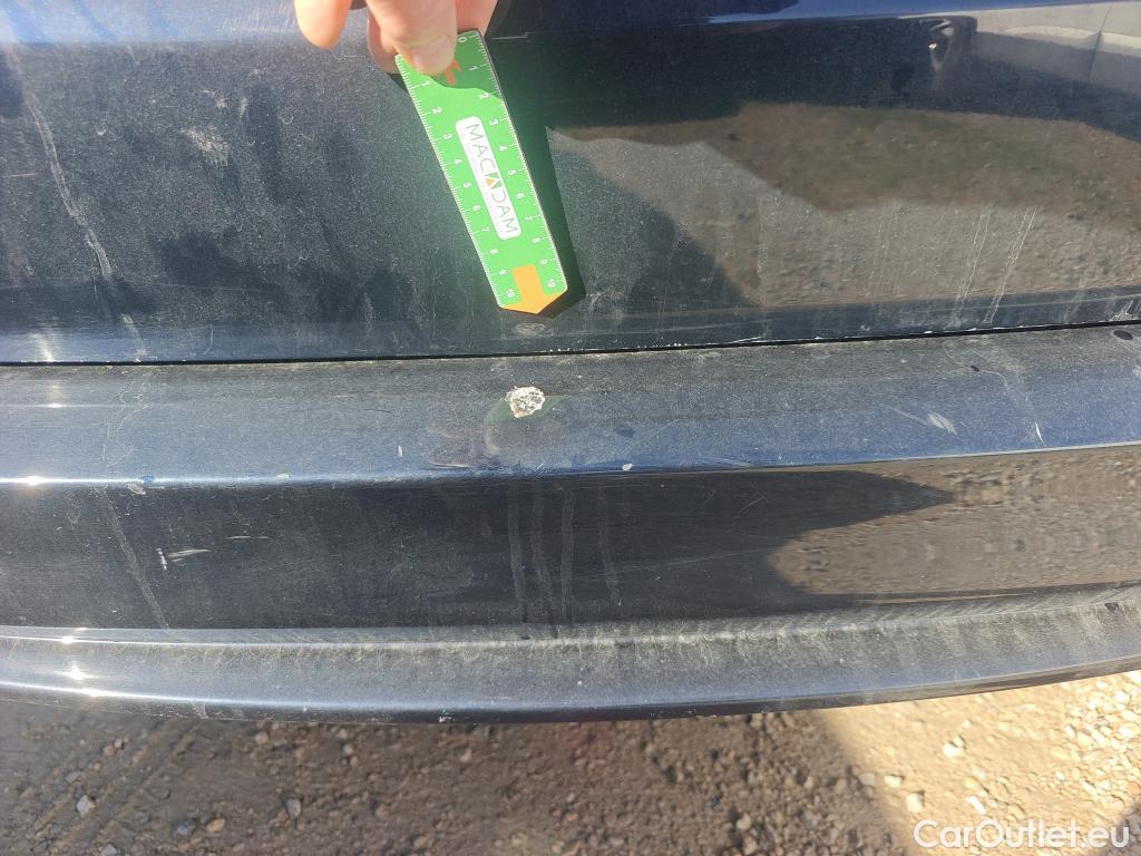  Honda  HR-V HONDA  / 2015 / 5P / todoterreno 1.5 i-VTEC Executive #4