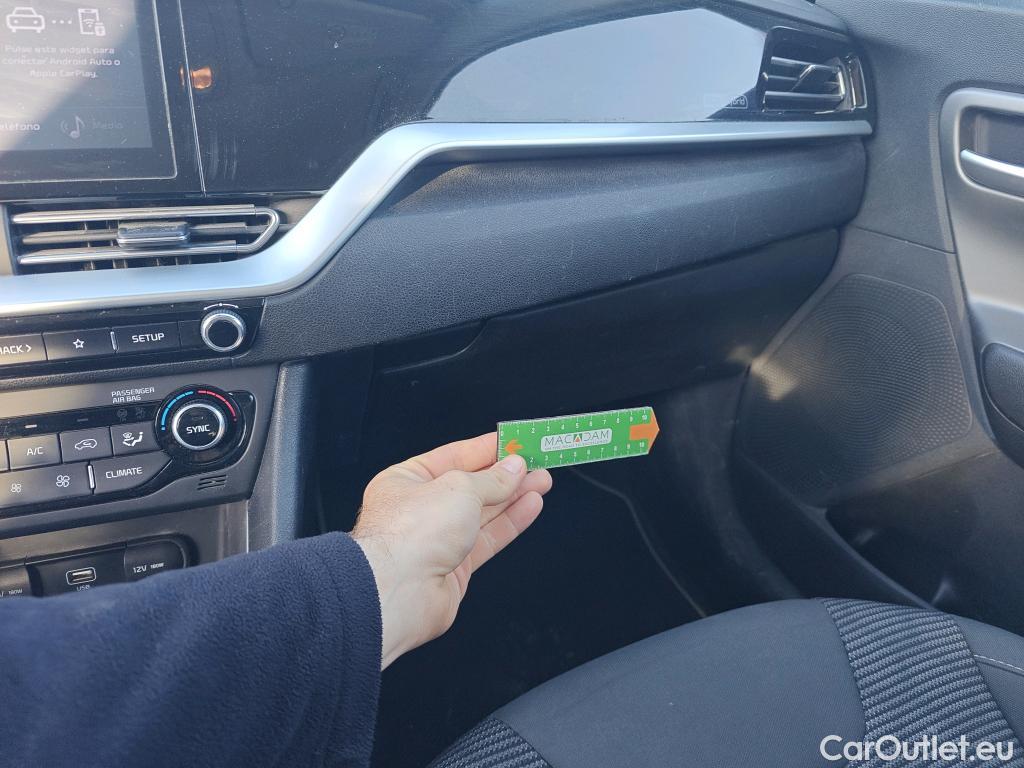  KIA  Niro KIA  / 2019 / 5P / crossover 1.6 GDi HEV 104kW (141CV) Concept #23