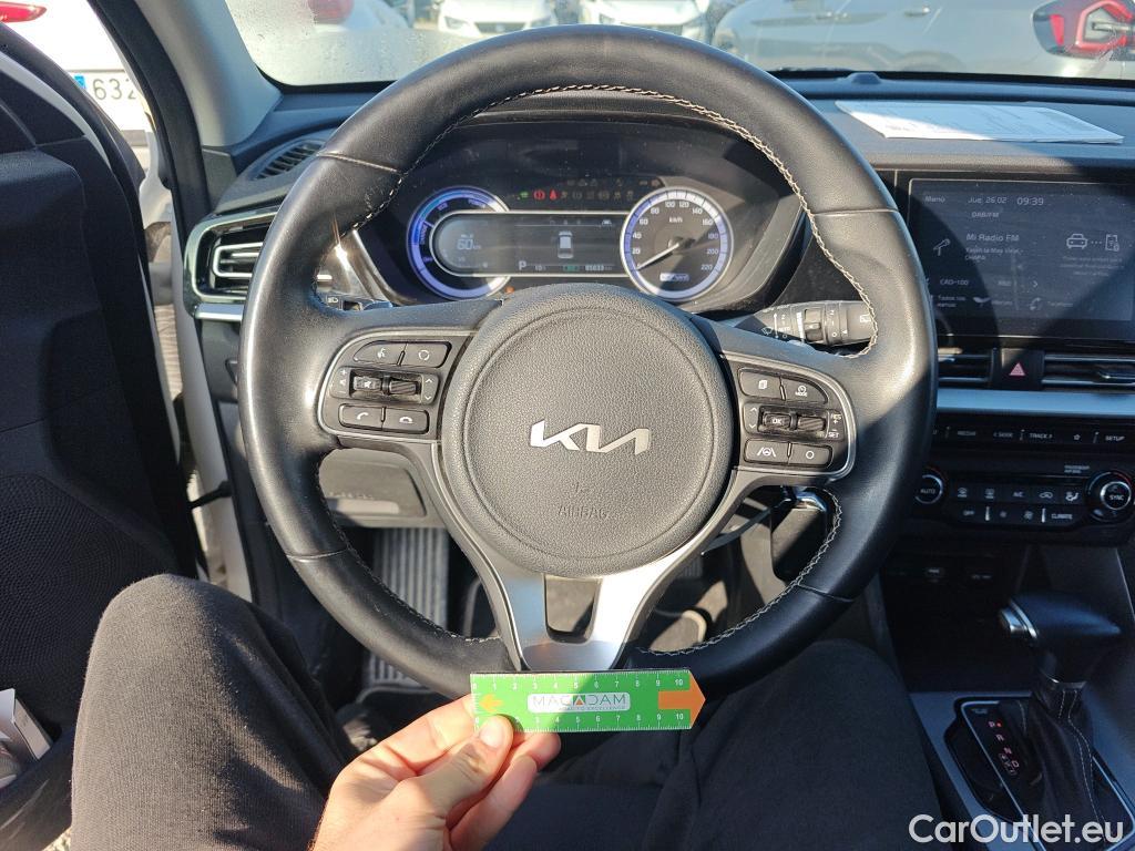  KIA  Niro KIA  / 2019 / 5P / crossover 1.6 GDi HEV 104kW (141CV) Concept #29