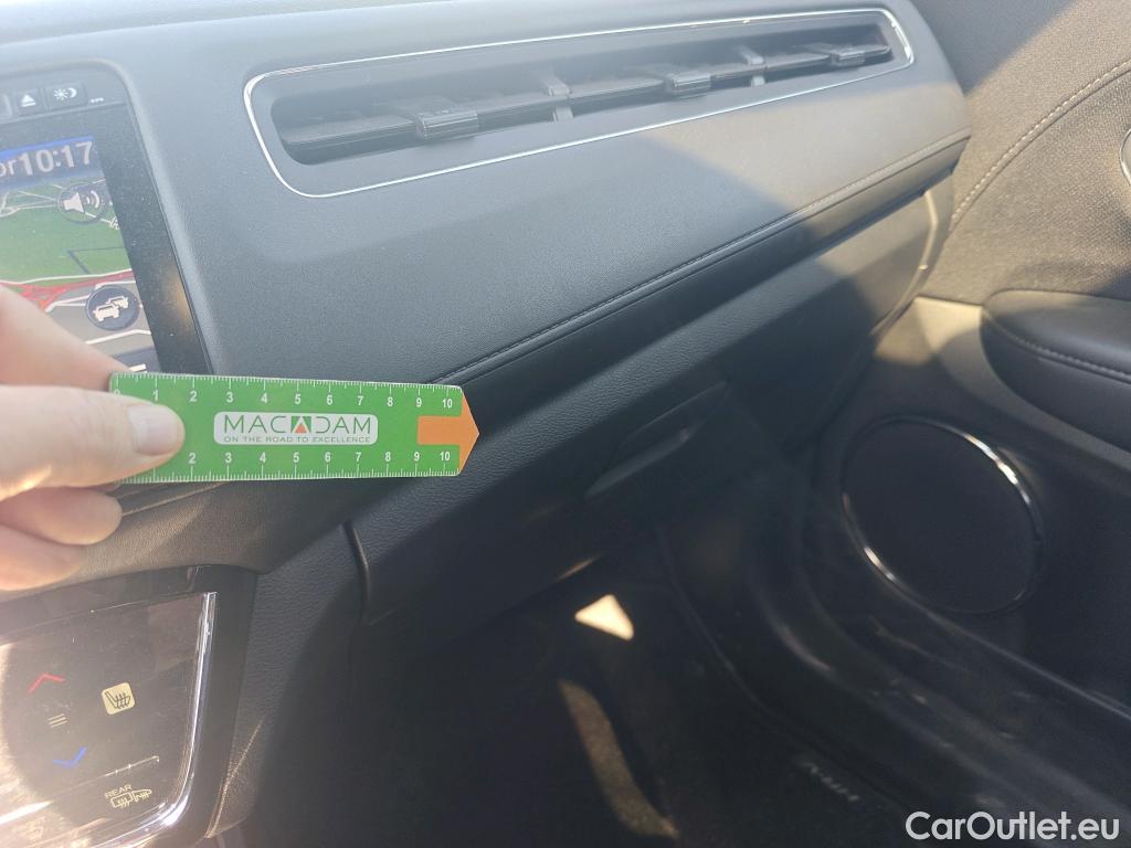  Honda  HR-V HONDA  / 2015 / 5P / todoterreno 1.5 i-VTEC Executive #21