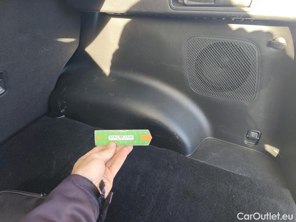  Hyundai  Tucson HYUNDAI  / 2020 / 5P / todoterreno 1.6 TGDI PHEV 195kW Tecno Sky Auto 4x4 #55