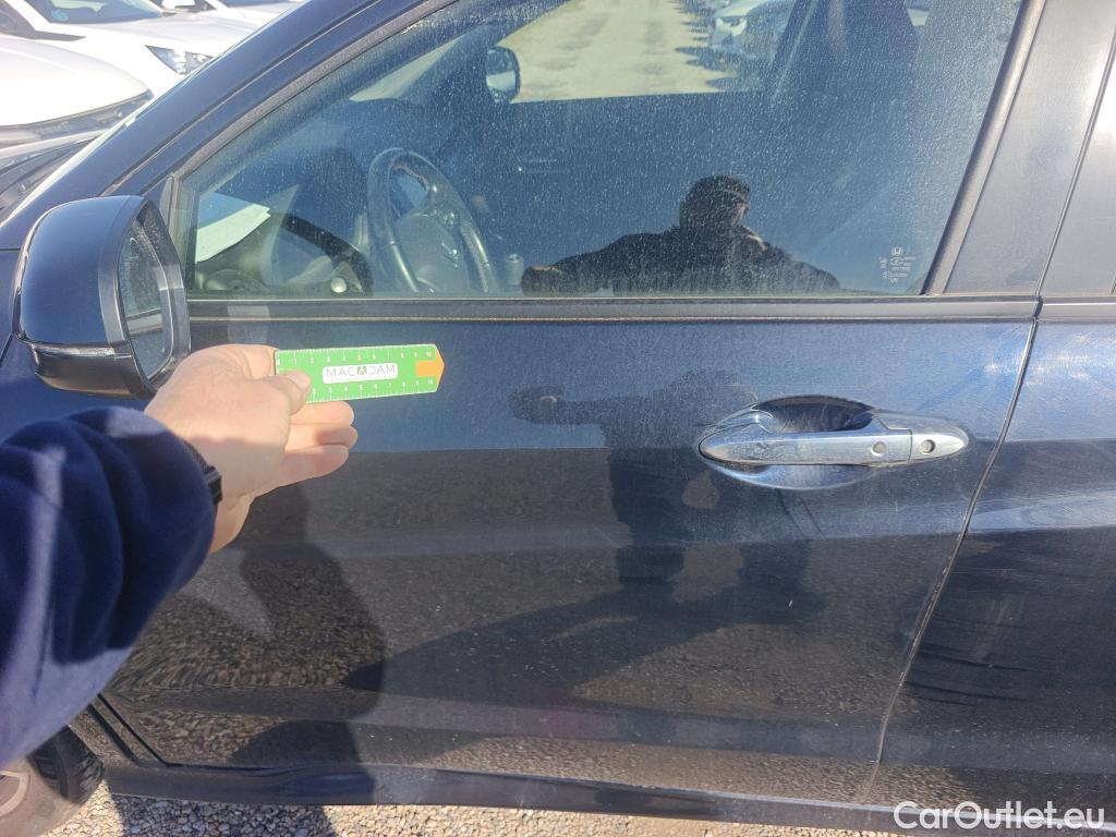  Honda  HR-V HONDA  / 2015 / 5P / todoterreno 1.5 i-VTEC Executive #5