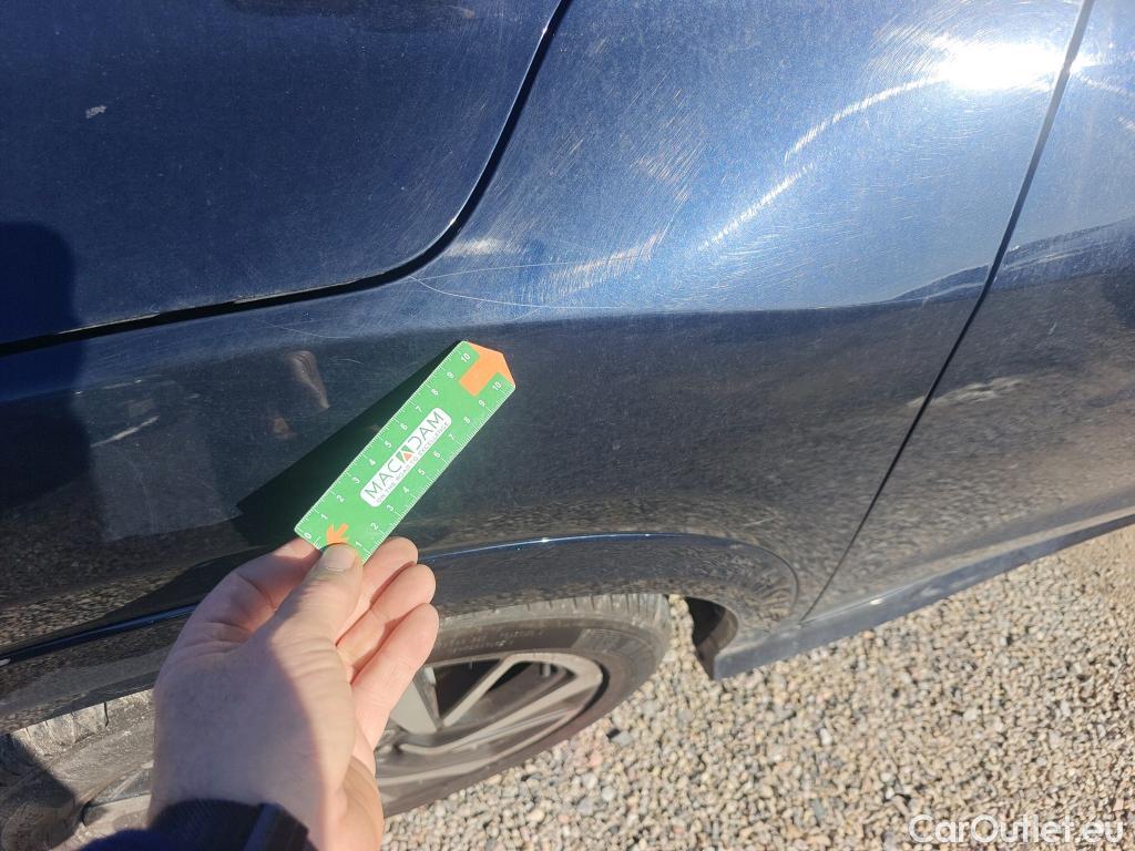  Honda  HR-V HONDA  / 2015 / 5P / todoterreno 1.5 i-VTEC Executive #19